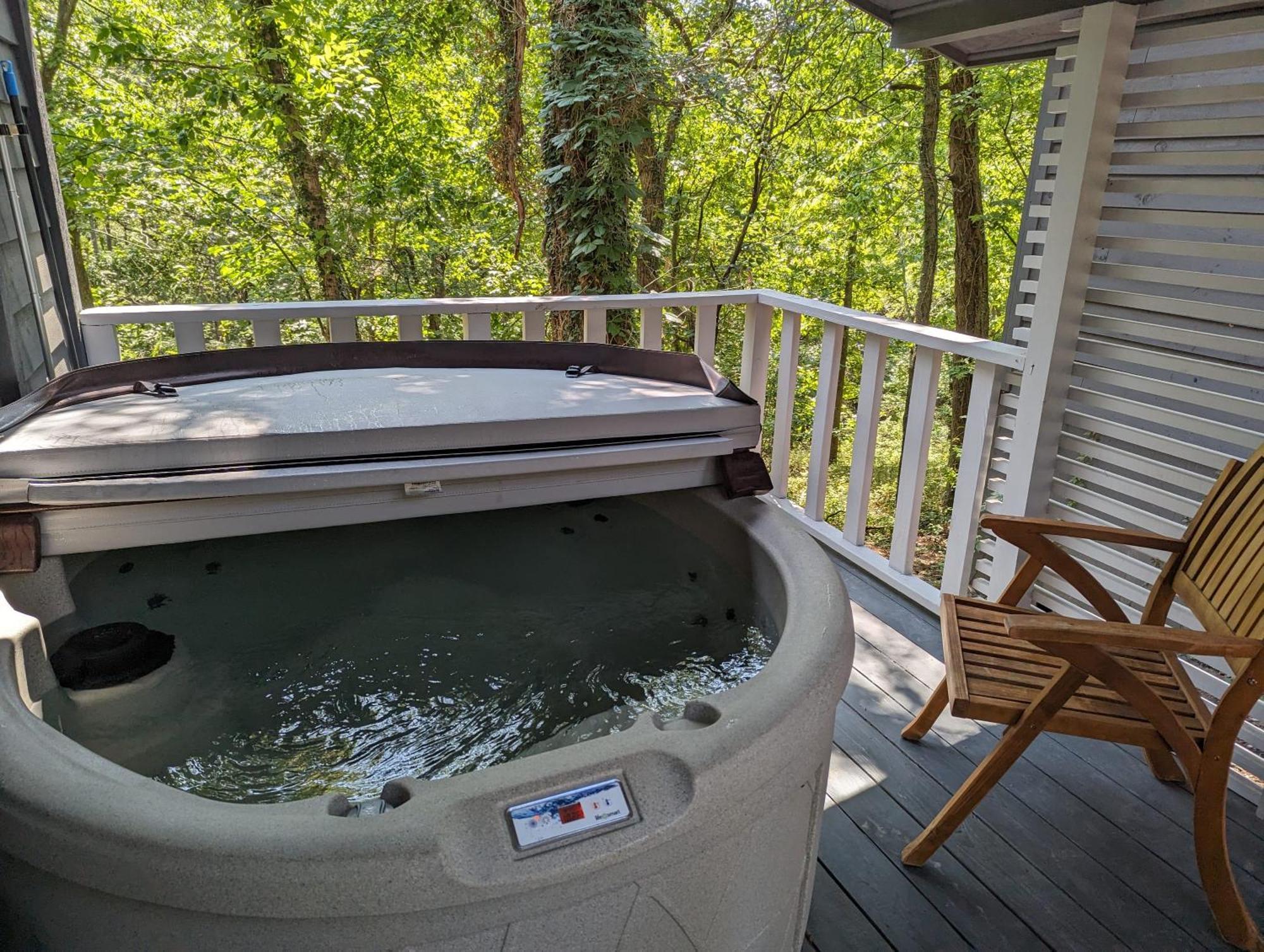 Adventure Cabin 5 - King W Private Hot Tub Villa Eureka Springs Ngoại thất bức ảnh